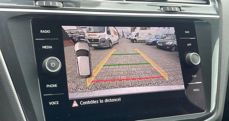 Volkswagen Tiguan cena 89900 przebieg: 141455, rok produkcji 2019 z Leśna małe 379
